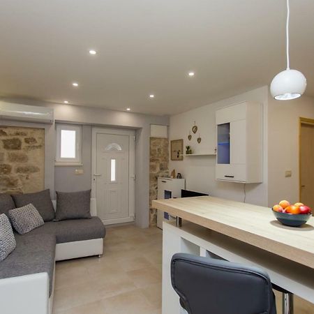 Studio Apartman "Brce" Kaštela Εξωτερικό φωτογραφία