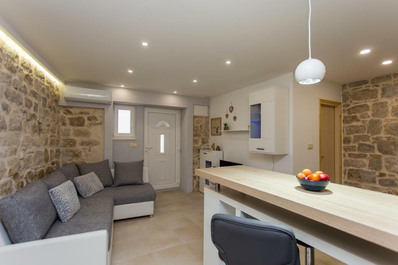 Studio Apartman "Brce" Kaštela Εξωτερικό φωτογραφία